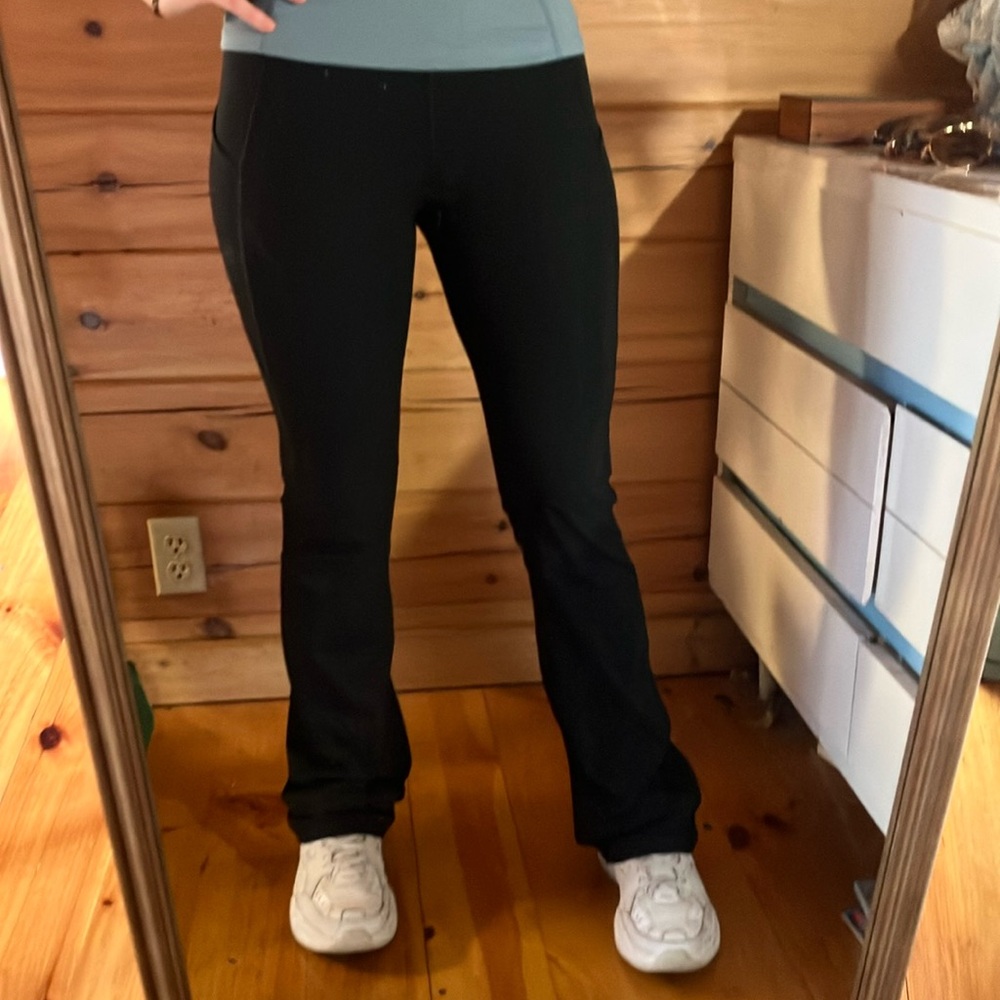 Fabletics women’s small buttery soft flare legging